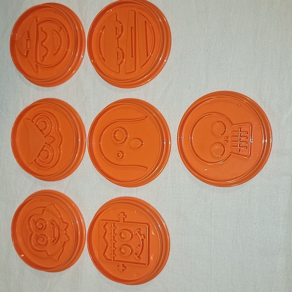 7 PC Cookie Cutters NWOT: Halloween Cookie Cutters